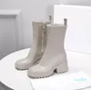 2022 Regenstiefel Knöchel PVC Damen Schuh bestickt Laureate Plattform Winter Martin Schuhe Größe 35-40