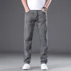 Jeans para hombres Moda clásica de verano Smoky Grey Stretch Tamaño grande Pierna ancha suelta Pantalones casuales de cintura alta Pantalones delgados de marca masculina 220927