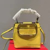 Вечерние сумки Брендовые роскошные дизайнерские многоцветные винтажные сумки-мешки 2022 Женская мода Ретро стиль Сплошной цвет Большой металлический кроссбоди