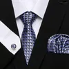 Cravates d'arc Cravate florale grise Plaid d'or pour les affaires de mariage Hanky Cufflinks Set