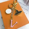 Luxury Designer Keychain Fashion Classic Brand Key Buckle Letter Design Handmade Gold Keychains Mens Womens Bag Pendant High Quality