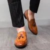 Luxuriöse Herren-Slipper mit Bullock-Quaste, einfarbig, runde Zehenpartie, modische Alltagsschuhe, Business-Schuhe, mehrere Größen 38–44