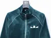 Caones de ropa exterior de tama￱o grande para hombres Traje de sudadera con capucha con capucha de moda casual impresi￳n de rayas de color asi￡tico Manga larga transpirable un set 2wr