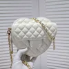 2022Ss F/W France Womens Classic Mini Quilted Heart Zipper Vanity Bags Lambskin Cosmetic Case Gold Metal Hardware Matelasse Chain Crossboy