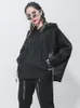 Sweats à capuche pour femmes EAM Loose Fit Noir Split Joint Pocket Sweat Col Rond Manches Longues Femmes Grande Taille Mode Printemps Automne 1Z323 220928