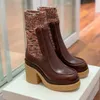 Jamie Socks Boots 디자이너 Cowskin 쌍과 부드러운 탄성 니트 양모 실린더 여성 신발 10cm chunky Heel Thick Bottom Bootie Ruffles Chelsea Boot