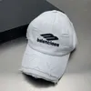 Boné de beisebol de design esportivo para outono e inverno, algodão quente, buracos rasgados, casquette de letras antigas