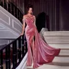 Charming Pink Veet Meerjungfrau Promkleider vor Schultern Quasten Velours Abendkleid Frauen High Slit Long Party Kleider Es Ess Es