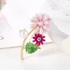Enamel Daisy Flower Brooch Pin garnitur biznesowy Tops Suknia ślubna Corsage Rhinestone Broochs for Women Men Men Jewelry