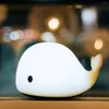 Nachtlichter USB -Ladung Kiesegel Lampe Cartoon Buntes kleines Wal -Tätschen lichtes Delphin -Farbatmosphäre