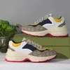 Designer Sneakers Rhyton Casual Skor Beige Herr Sneakers Lyx Chaussures Dam Sko Pappa Plattform Sneaker Med Box