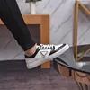 Lady Designer Casual Shoes Triangle Thick Sole Double Wheel Nylon Sneakers Women White Canvas Luxury Low Leather Shoes K8WF