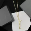 Fashion Gold Necklaces Pendant Women Designer Letters Chains Necklace Jewelry Ladies Accessories Designers Womens Jewellry 2209295D