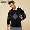 Męskie swetry Kuegou Spring Bawełna geometryczna czarny sweter Mężczyźni Slim Fit Casual Skiew do męskiej marki ubrania na dzianie 9128 220929