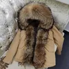 Vestes d'hiver de fourrure de fourrure pour femmes parkas à capuche naturel de raton laveur