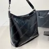 Fashion Tote Bags Large Capacity Handbags Leather Zipper Shoulder Bag School Top Designers Classic Handbag Shopping Totes Women Travel Plain Black