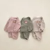 Kl￤derupps￤ttningar 2022 Baby Long Sleeve Clothes Set Infant Boy Girl Girl Sweet Bear Print Sweatshirt Pants 2st Suit Kids Casual Pullover Outfits