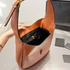 Hobo Armpit Buckte Bag Сумка для плеча большая торговая кошелька мода мода ковбайда искренняя кожаная золотая буква Аппаратное оборудование регулируемое ST271U