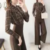 Calças de duas peças femininas Mulheres definidas femininas elegantes trajes profissionais de moda Lady Tops Rompers de perna larga 2022