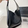 Hobo Armpit Buckte Bag Сумка для плеча большая торговая кошелька мода мода ковбайда искренняя кожаная золотая буква Аппаратное оборудование регулируемое ST271U