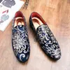 Loafers Shoes Fashion Men Men Sequin Вышитая на вышивную вельветовую классическую скользу бизнес-случайную свадебную вечеринку ежедневно AD301 BFE5