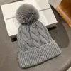 Frau Beanies Schnalle Wolle Daunen Hut Outwears Warme Schnee Hüte Beanie Cap Casual Frühling Winter Fit