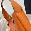 Hobo Armpit Buckte Bag Сумка для плеча большая торговая кошелька мода мода ковбайда искренняя кожаная золотая буква Аппаратное оборудование регулируемое ST271U