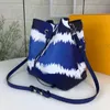 2022 tasarımcı kova çantası moda baskı ünlü çanta omuz çantaları deri kadın çiçek baskı crossbody cüzdan 3 renk 06