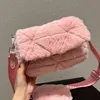 Luxurys designer Ny väska kvinnor vinter sammet axelpåsar handväska designers crossbody plånbok kvinnliga pursar högkvalitativa hög kapacitet plysch kväll väska plånböcker