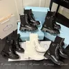 Frauen Stiefel Designer Fashoin Lederschuhe Herbst und Winter Dreieck Freizeitschuh Dicke Sohle Schwarz Weiß Erhöhen Sie die Stiefelgröße 35-40