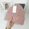 Designer de marca de malha de luxo Beanie cap.