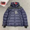 Piumino da sci per uomo Cappotto invernale nero Parka tascabile caldo di design con cappuccio Cerniera a due vie