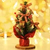 Décorations de Noël de 25 cm de mini arbres de Noël, un petit pin placé dans le bureau du festival, ornements de maison