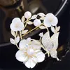 Brooches OKILY Beautiful Shell Flower Brooch Pins For Women Wintersweet Wedding Bridal Butterfly Wreat Pearl Dress Jewelry