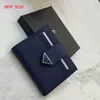 Kleine tas saffiano lederen portemonnee creditcard slots bill Compartiment document pocket geëmailleerde metalen driehoek logo lettering hardwa2607830