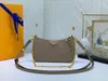 2022 جديدة للأزياء مصغرة سلسلة Crossbody قصر جلود الكتف حزام بسيط حقيبة كتف الكتف حقيبة مصممة فاخرة 81066