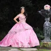 Cendrillon Rose Quinceanera Robes Robe De Bal Pour Sweet 16 Robe 3D Fleurs Perles Satin Anniversaire Robes De Bal Robes De 15 Anos