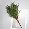 装飾的な花のプラスチックと植物の束シミュレーショングリーンアウトドアレイアウトグリーン化プロジェクトダイニングルームホームリビング