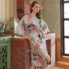 Женская одежда для сна длинная атласная одеяла леди принт Peacock Nightwear 3xl Kimono Bathrobe Hrobe Hone