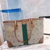 New Crossbody Bag 클래식 편지 인쇄 미라 가방 여성 대용량 토트 가방 디자이너 핸드백 편지 어깨 숙녀 쇼핑 지갑 220721