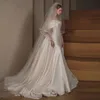 Op maat gemaakte Dubai Arabische zeemeerminjurken Satin Plus Size Beading Crystals Court Train Wedding Jurken Bridal Jurken 403