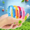 Bracelet anti-moustiques pour enfants Bracelet en silicone anti-moustique Capsule d'huile essentielle de plantes Bande anti-moustiques Lutte antiparasitaire Vente en gros