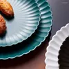 Tallrikar europeisk stil keramisk bordsartiklar middag krysanthemum platta upps￤ttning f￶r hem frukt mellanm￥l kreativ svart sallad matr￤tt