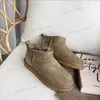 أحذية دافئة صغيرة برقبة ثلجية على الكاحل أحذية شتوية كلاسيكية أسترالية كاملة الفراء منفوش فروي ساتان الولايات المتحدة الأمريكية Gs 585401 أحذية أطفال نسائية نعال Us3-14