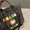 Bolsas de praia Carta de bolsa de compras Tolas bolsas de couro Mulheres Crossbods Handbag Luxurys Top Designers 2023 Moda Mãe Mãe Damas Pão de qualidade Carteira de ombro de qualidade