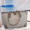 New Crossbody Bag 클래식 편지 인쇄 미라 가방 여성 대용량 토트 가방 디자이너 핸드백 편지 어깨 숙녀 쇼핑 지갑 220721