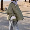 Womens Down Parkas Clinkly Designer Autumn Winter Army Green Pufferjackets för kvinnor Casual Fashion Warm Breasted Cotton Quilted Coat Pockets 220929