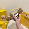 2023 Sneaker Women Designer أحذية غير رسمية لافاة مطابقة جلد الغزال من جلد الغزال Beige Succorging Materials للسيدات الأزياء المنخفضة الحذاء الرياضي للأحذية الرياضية US4-US9