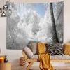 家の装飾美しい雪の世界印刷タペストリー冬の風景壁カーペットベッドルームリビングルーム背景ファブリックタピズJ220804