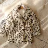Mode léopard fausse fourrure manteaux moyen long 2020 hiver épais chaud col rabattu fausse fourrure vestes lâche fausse fourrure A282 T220810